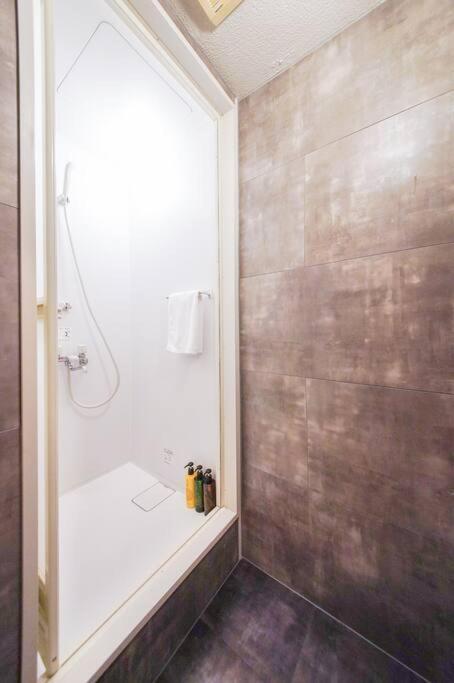 Sanacion Namba 難波千日前の5Ldk120平米 駅徒歩2分 広々バルコニーでバーベキューも可能 Apartment โอซาก้า ภายนอก รูปภาพ