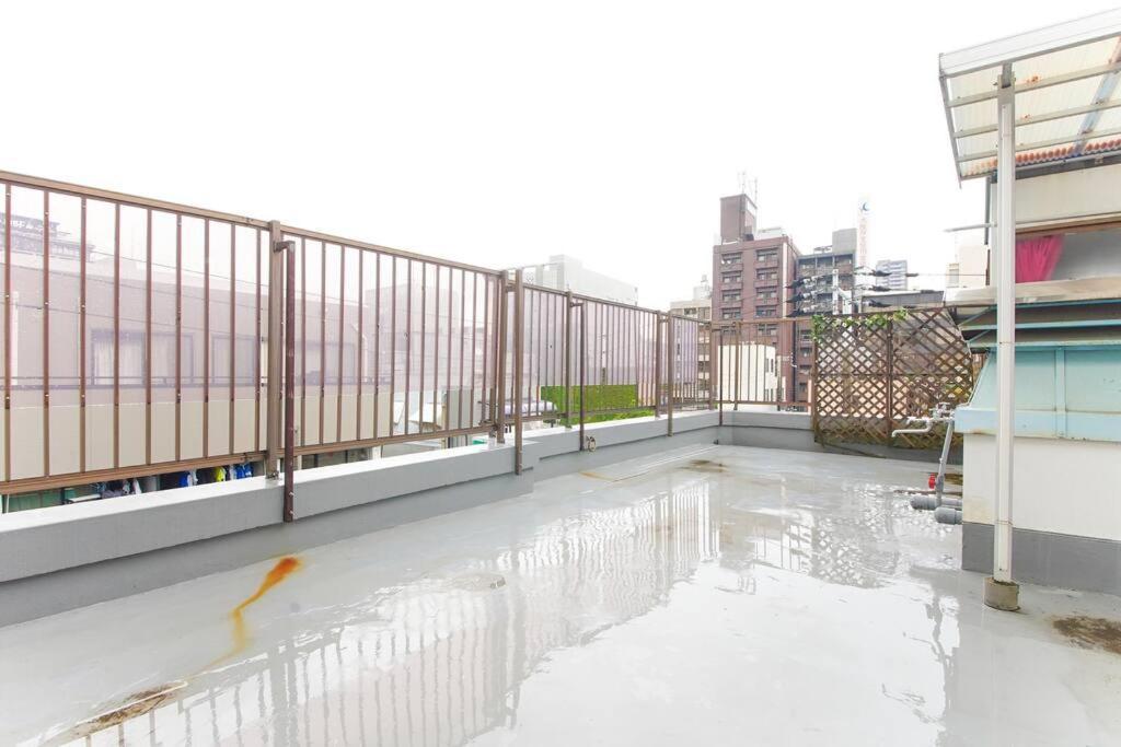 Sanacion Namba 難波千日前の5Ldk120平米 駅徒歩2分 広々バルコニーでバーベキューも可能 Apartment โอซาก้า ภายนอก รูปภาพ